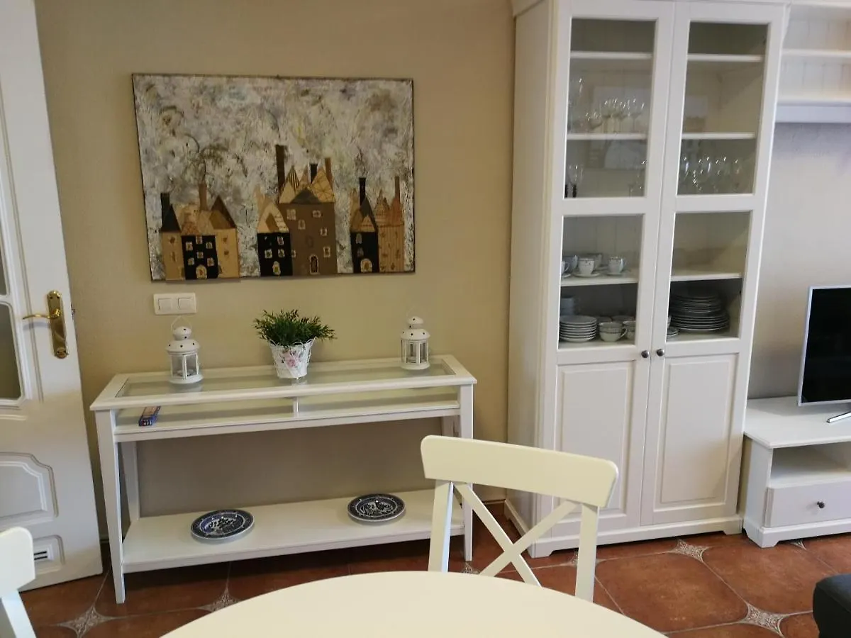 شقة Apartamento En فوينخيرولا