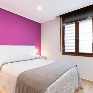 A Tan Solo 800 Metros De San Mames , Bilbao España